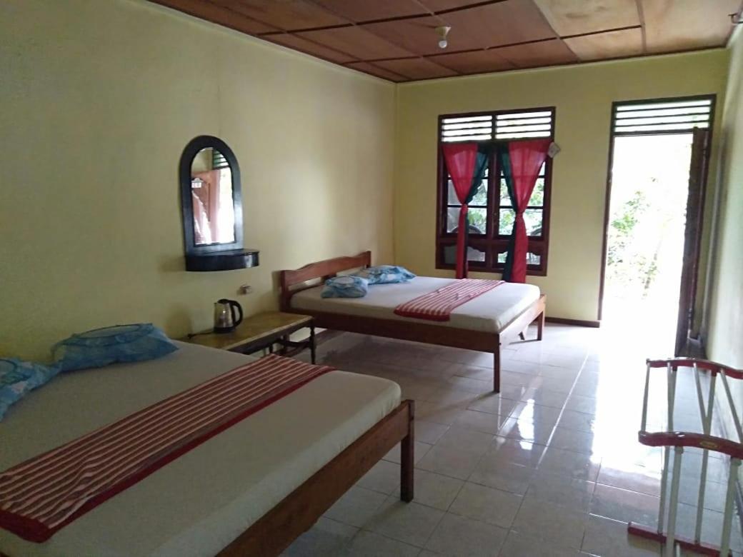 Sibayak Guesthouse 图克图克 外观 照片