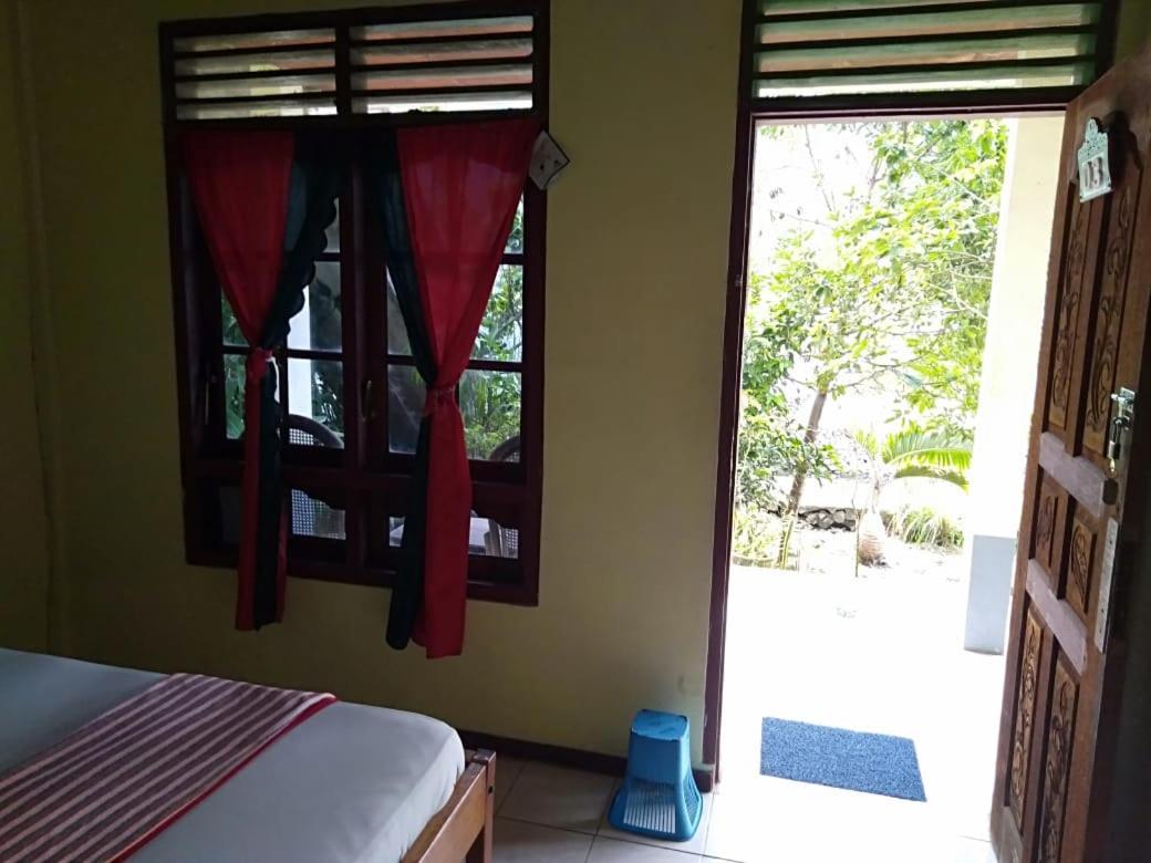 Sibayak Guesthouse 图克图克 外观 照片