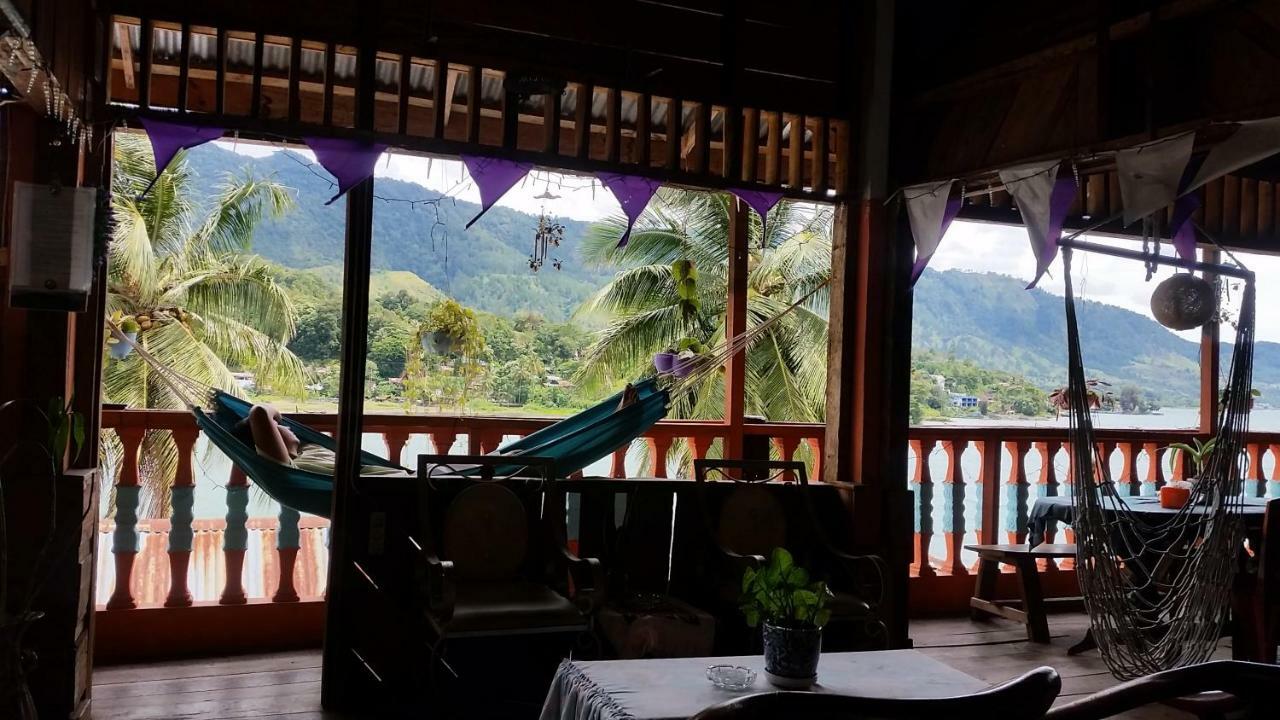 Sibayak Guesthouse 图克图克 外观 照片
