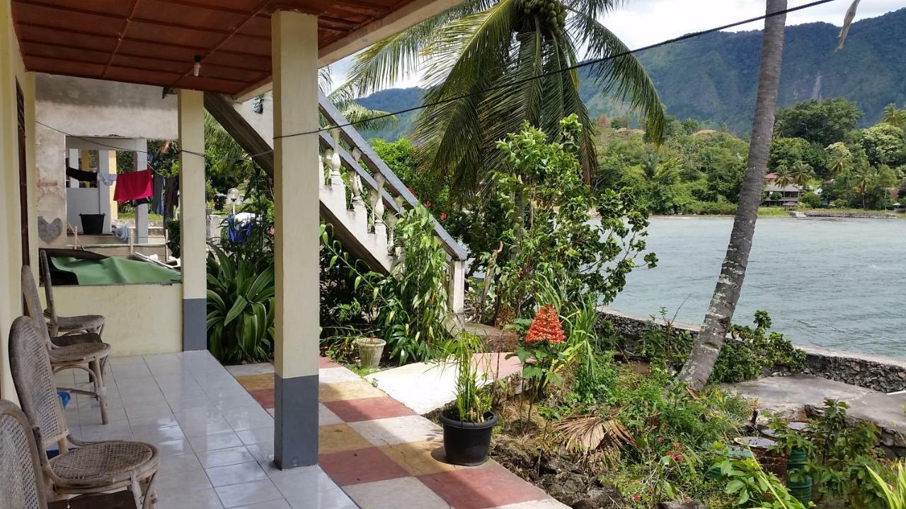Sibayak Guesthouse 图克图克 外观 照片